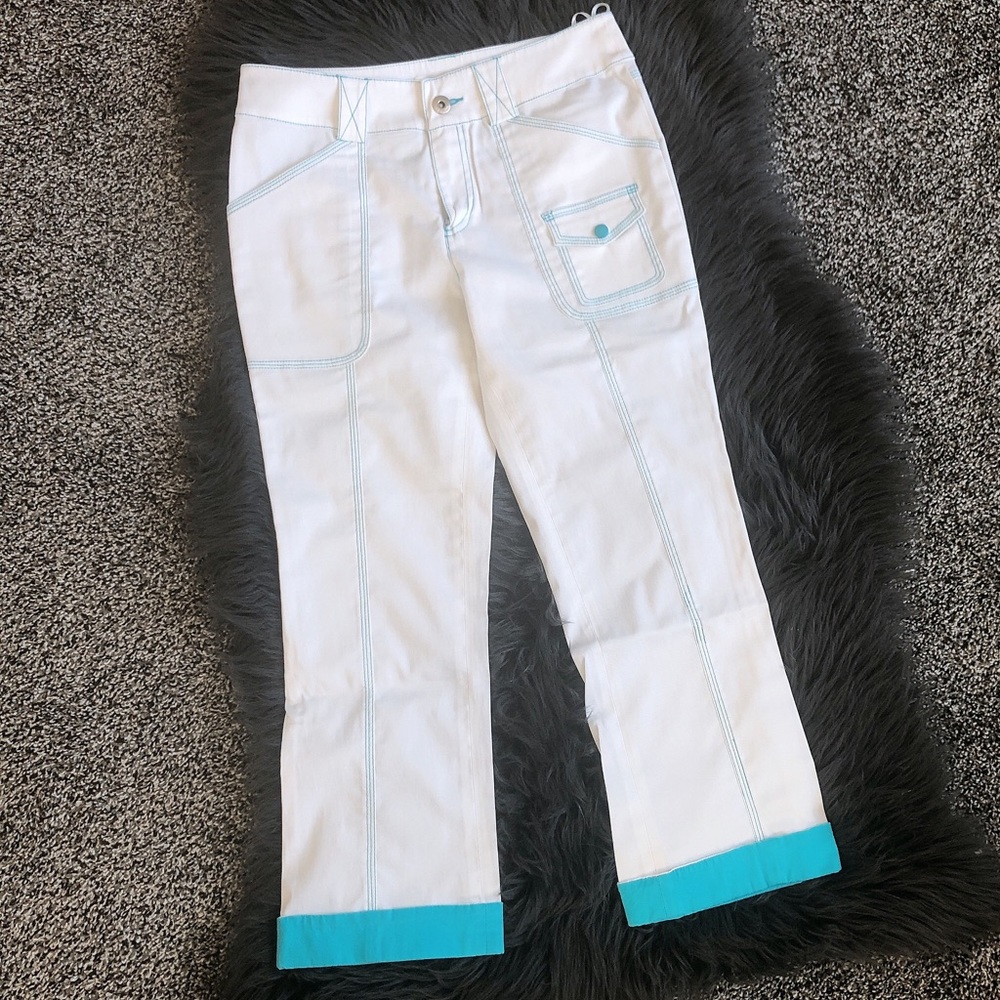 Retro Style Capri Pants with Blue Stitch Lines